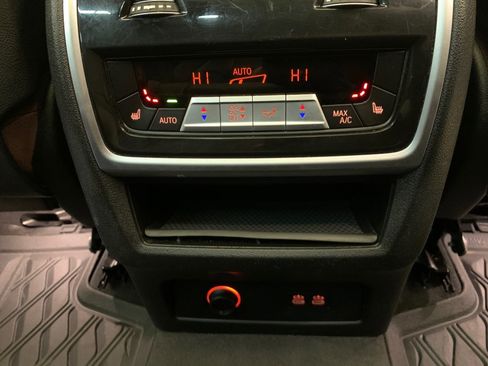 Used 2021 BMW X7 xDrive40i w/ M Sport Package image 75