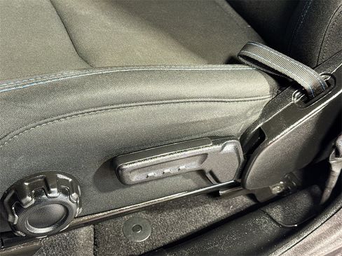 Used 2021 Jeep Wrangler Unlimited Rubicon 4xe w/ Steel Bumper Group image 26