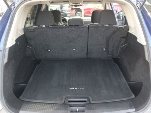 Used 2023 Nissan Rogue S AWD/4WD image 11