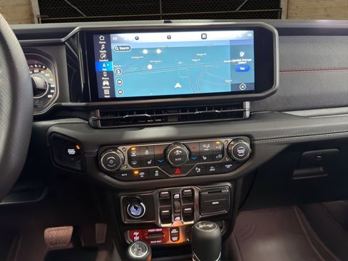 New 2026 Jeep Wrangler Unlimited Rubicon 392 w/ Quick Order Package 27X Moab image 31