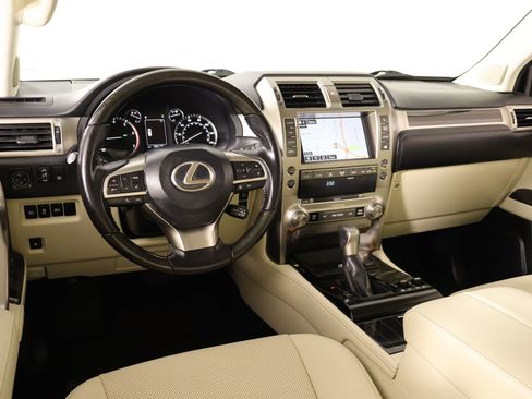 Used 2020 Lexus GX 460 Premium AWD/4WD image 2