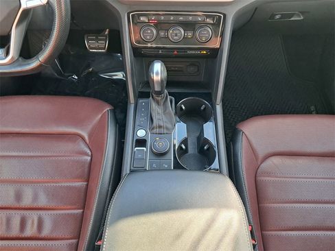 Used 2021 Volkswagen Atlas Cross Sport SEL Premium image 18