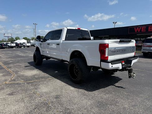 Used 2018 Ford F250 Platinum w/ Platinum Ultimate Package AWD/4WD image 5