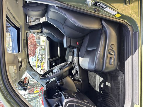 Used 2022 Toyota 4Runner Limited AWD/4WD image 18