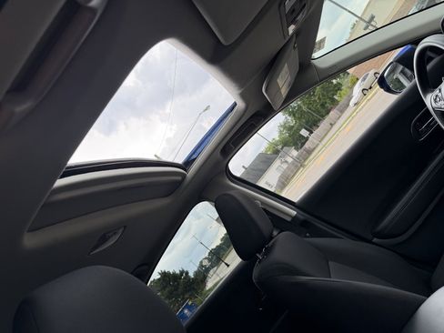 Used 2018 Honda HR-V EX image 21
