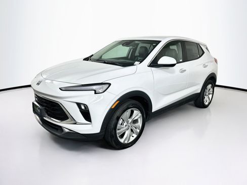 Used 2025 Buick Encore GX Preferred FWD image 3