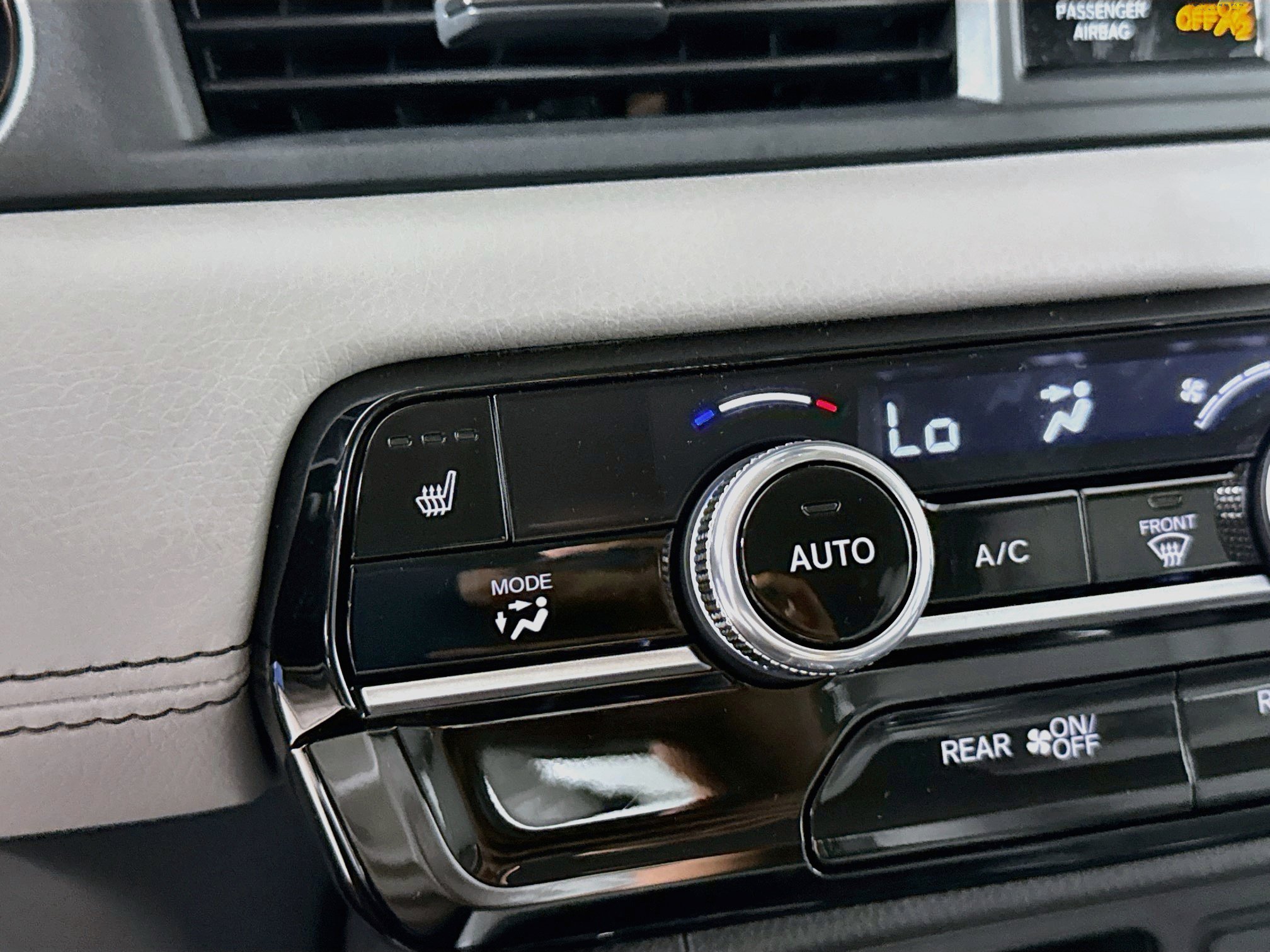 Certified 2025 Honda Pilot EX-L image 24