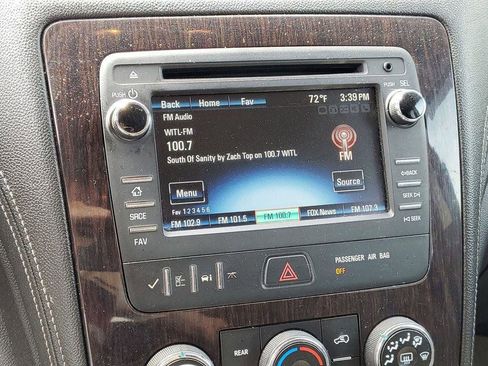 Used 2015 Chevrolet Traverse LT FWD image 13