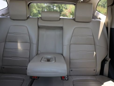 Used 2017 Honda CR-V Touring image 39