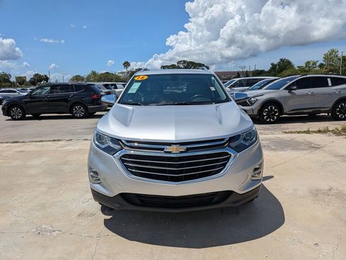 Used 2018 Chevrolet Equinox Premier FWD image 3