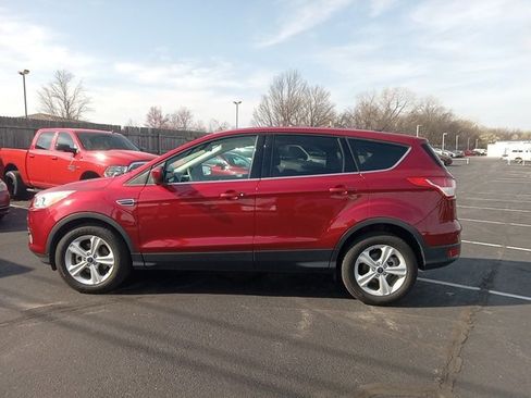 Used 2016 Ford Escape SE image 4