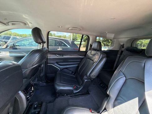 Used 2021 Jeep Grand Cherokee L Limited AWD/4WD image 12