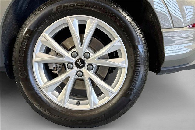 Used 2025 Audi Q3 2.0T Premium AWD/4WD image 30