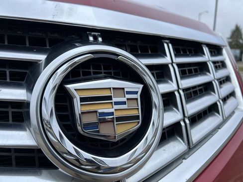 Used 2013 Cadillac SRX Luxury image 31