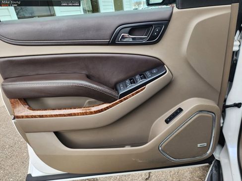 Used 2016 Chevrolet Suburban LTZ image 34