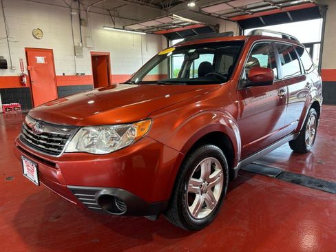 Used 2010 Subaru Forester 2.5X Premium image 2
