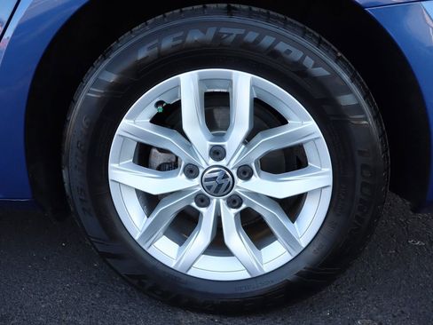 Used 2017 Volkswagen Passat 1.8T S FWD image 42