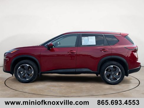 Used 2025 Nissan Rogue SV w/ SV Premium Package AWD/4WD image 6