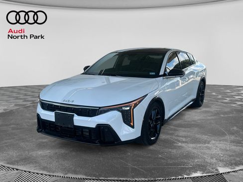 Used 2025 Kia K4 GT-Line Turbo FWD image 1
