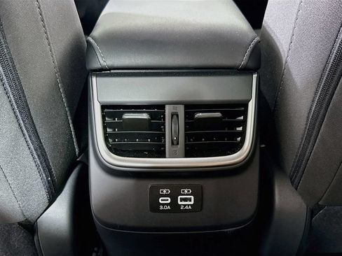 Used 2025 Subaru Legacy Premium AWD/4WD image 24