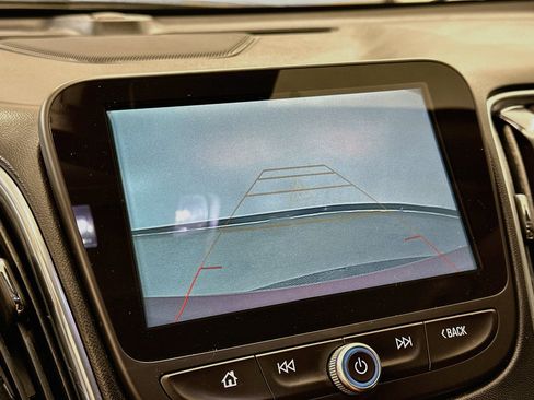 Used 2018 Chevrolet Malibu LT w/ Leather Package FWD image 23