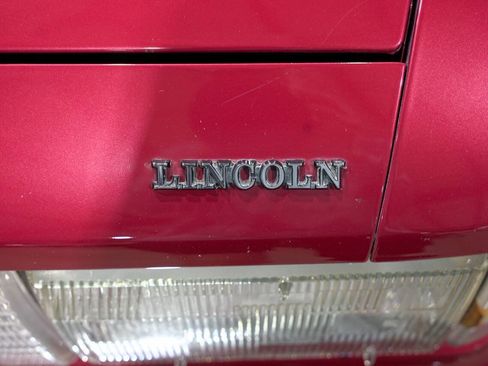 Used 1990 Lincoln Mark VII LSC RWD image 22