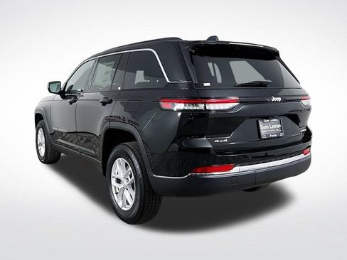 New 2025 Jeep Grand Cherokee Laredo X w/ Luxury Tech Group I AWD/4WD image 5