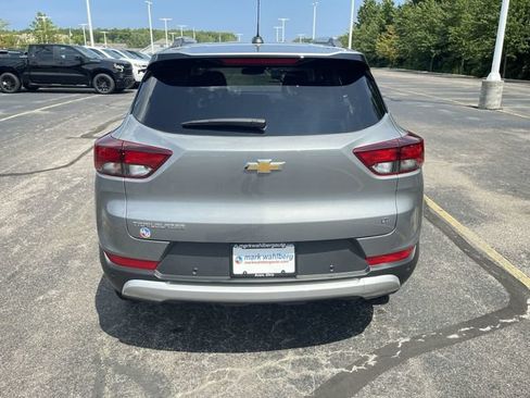 Certified 2025 Chevrolet TrailBlazer LT w/ Convenience Package FWD image 30