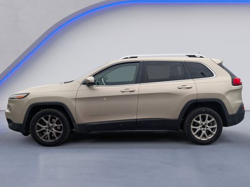Used 2015 Jeep Cherokee Latitude image 3