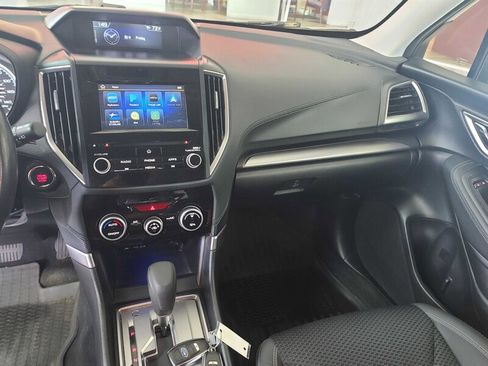 Used 2020 Subaru Forester Premium image 35
