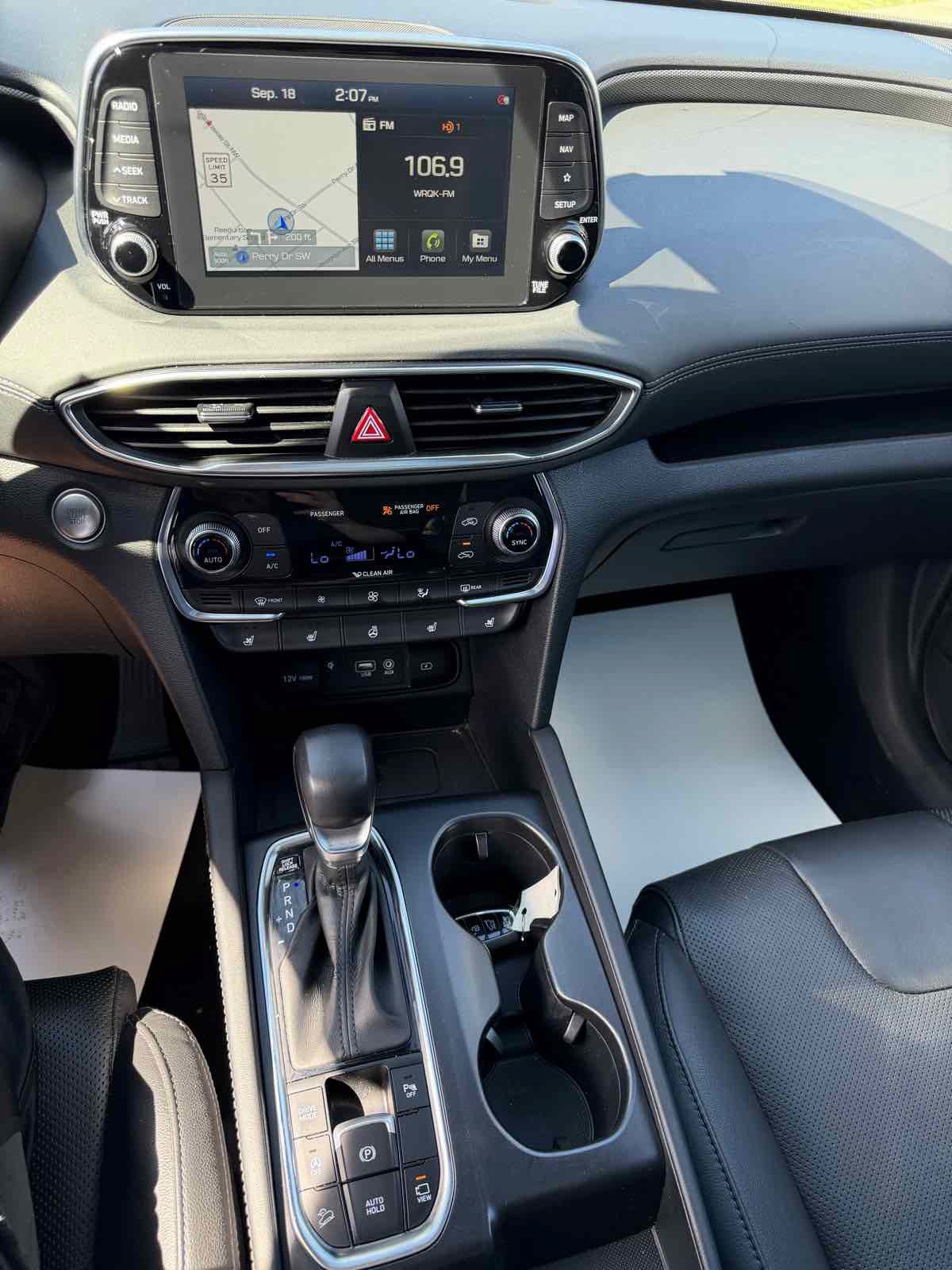 Used 2020 Hyundai Santa Fe Limited AWD/4WD image 23
