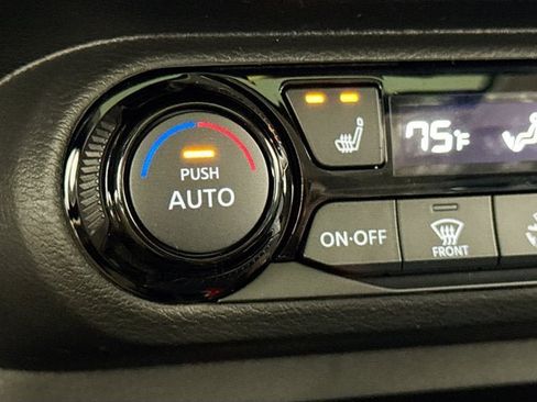 New 2026 Nissan Kicks SV image 17