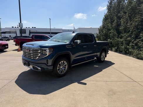 New 2026 GMC Sierra 1500 Denali w/ Technology Package AWD/4WD image 7