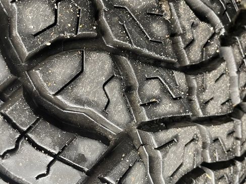 Used 2024 GMC Sierra 1500 AT4 w/ Technology Package image 37