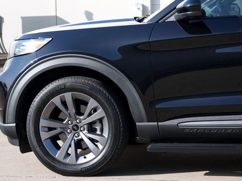 Used 2023 Ford Explorer XLT w/ Equipment Group 202A image 22