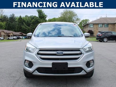 Used 2017 Ford Escape SE FWD image 3