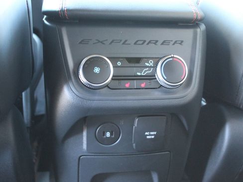 New 2026 Ford Explorer ST-Line w/ ST-Line Street Pack image 17