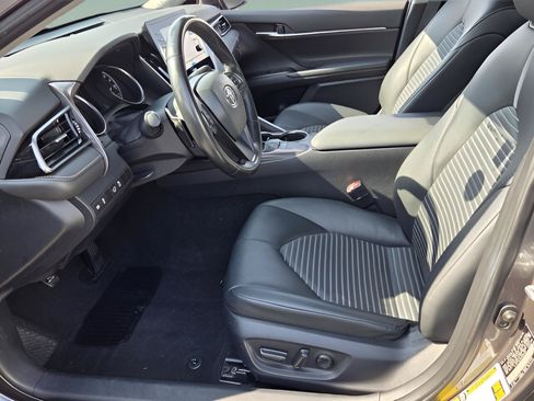 Used 2024 Toyota Camry SE FWD image 10
