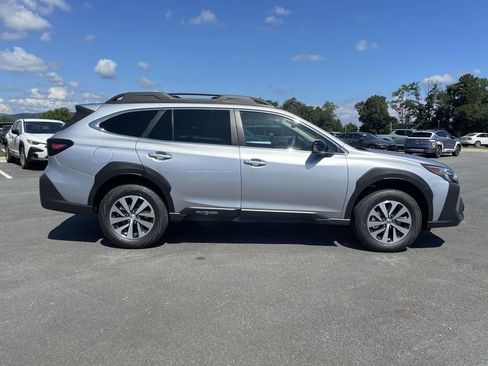 Used 2025 Subaru Outback Premium w/ Popular Package #1 image 28