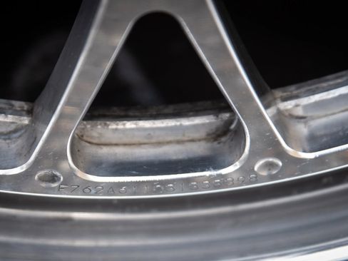 Used 2004 Porsche 911 Carrera 4S image 40