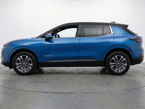 Used 2025 Chevrolet Equinox LT image 5