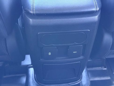 Certified 2023 Ford Explorer XLT w/ Equipment Group 202A RWD image 17