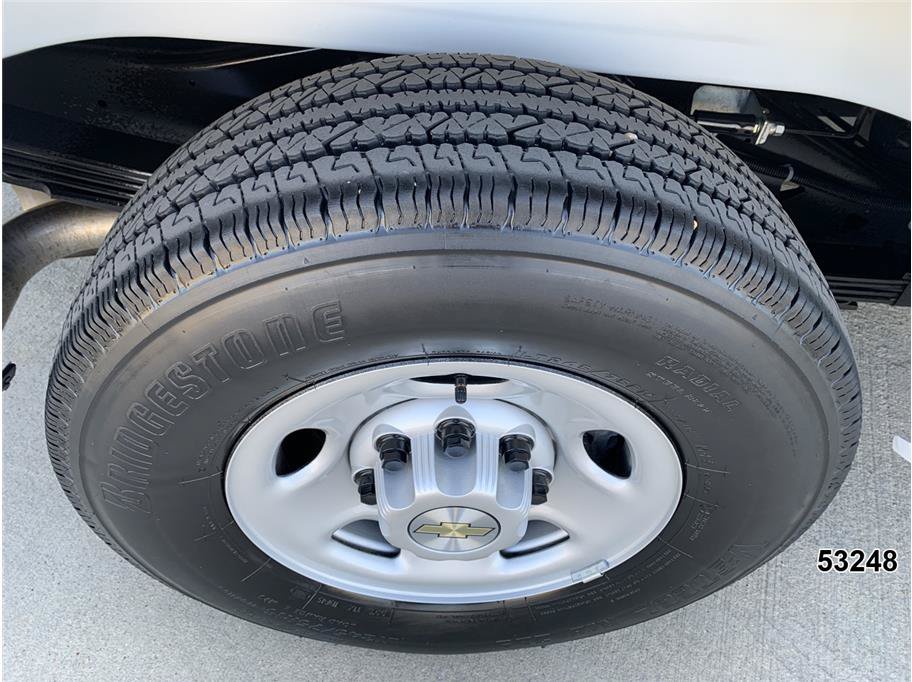 Used 2025 Chevrolet Express 3500 LS RWD image 19