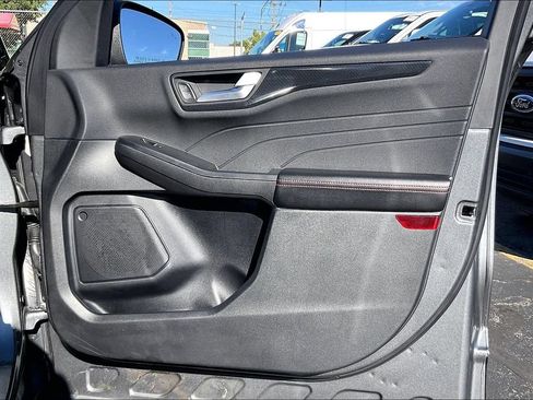 Certified 2025 Ford Escape ST-Line AWD/4WD image 23