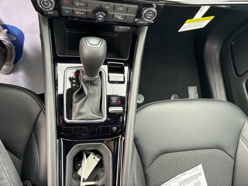 New 2026 Jeep Compass Latitude image 21