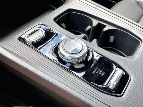 New 2026 Jeep Cherokee Overland AWD/4WD image 30