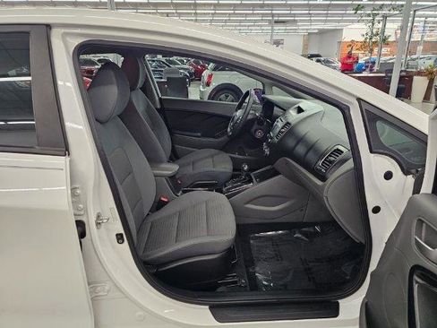 Used 2017 Kia Forte LX w/ LX Popular Package image 35