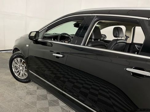 Used 2017 Cadillac XT5 Luxury w/ Driver Awareness Package image 34