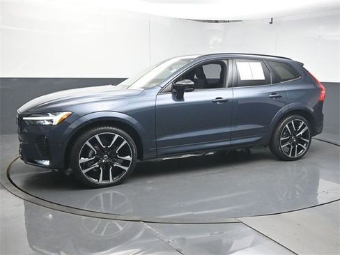 Certified 2023 Volvo XC60 B5 Ultimate FWD image 4
