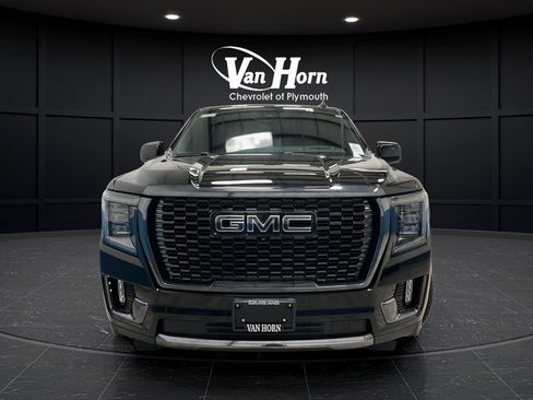 Used 2024 GMC Yukon XL Denali Ultimate AWD/4WD image 2
